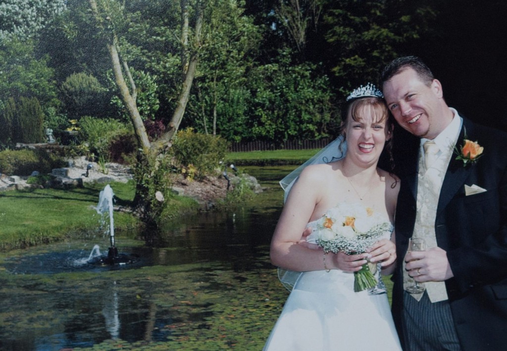 Liz Linham ja Adrian Linham enda pulmas - 2