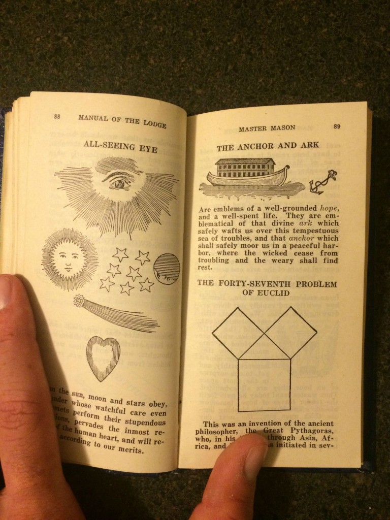 See raamat oli täis vabamüürlaste reegleid ja sümboleid