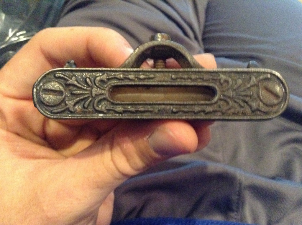 Väga vana lood, kui täpsemalt vaatad siis näed seal keskel mulli